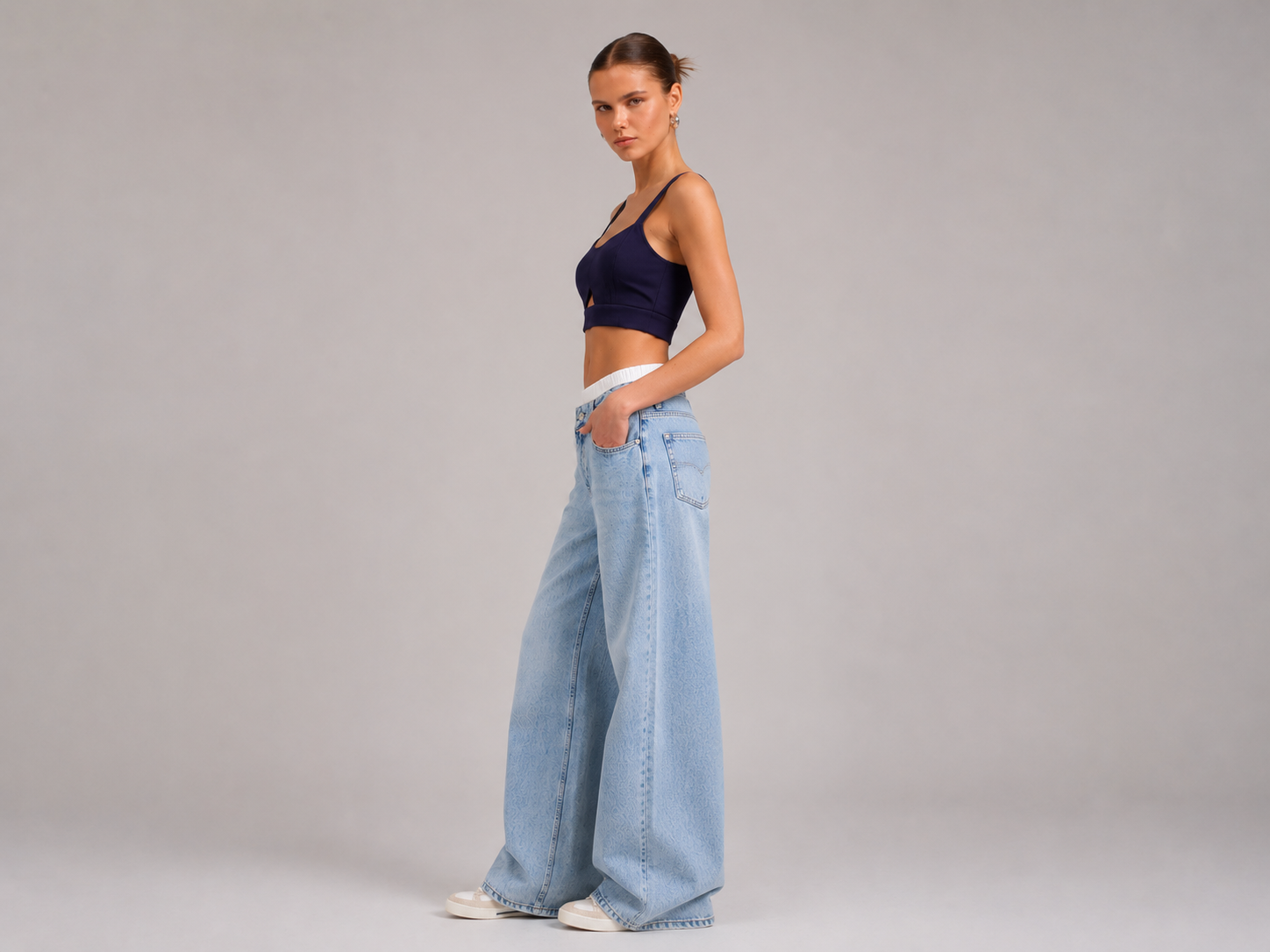 Top Cropped Azul Marinho Essential
